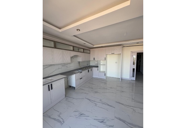 Wiston Civarı Kayapınar Satılık Daire |  3.5+1 Oda | 152M2 5.650.000Tl  Krediye Uygun  | 13. Kat | Merkezi Isınma | 2 Banyo Resim-1