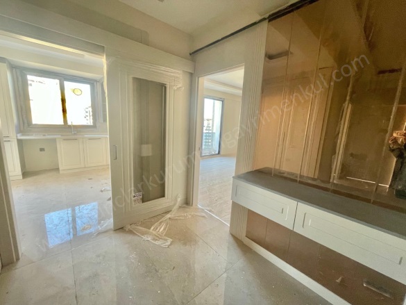 Kent Meydanı Civarı Kayapınar Kiralık Daire |  2+1 Oda | 100M2 Aylık 27.000Tl | 9. Kat Resim-4