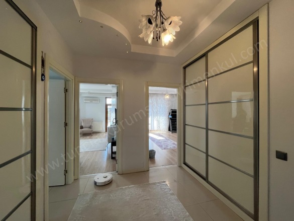 Fırat Mahallesi. Kayapınar Satılık Daire |  3+1 Oda | 170M2 5.670.000Tl  Krediye Uygun  | 3. Kat | Merkezi Isınma | 2 Banyo Resim-1