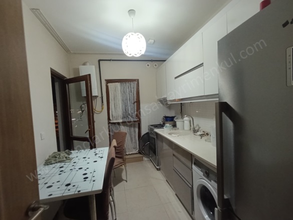  Barış Mh Kayapınar Satılık Daire |  2+1 Oda | 95M2 3.400.000Tl | 3. Kat | Merkezi Isınma(Pay Ölçer) | 1 Banyo Resim-3