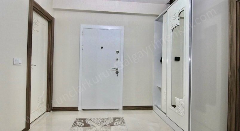 50 Lik Yol Civarı Kayapınar Satılık Daire |  3+1 Oda | 160M2 5.350.000Tl  Krediye Uygun  | 8. Kat Resim-5