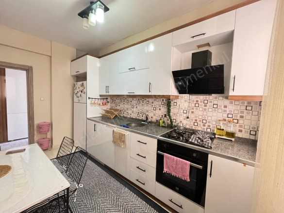 Çöl Güzeli Afet Evlerinde 3+1 Ful Bakımlı Acil Satılık Daire Kayapınar