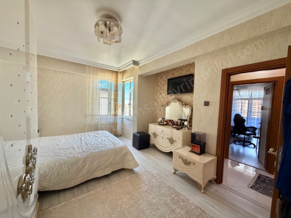 Peyas Mahallesi. Kayapınar Satılık Daire |  3+1 Oda | 185M2 4.150.000Tl  Krediye Uygun  | 10. Kat Resim-5