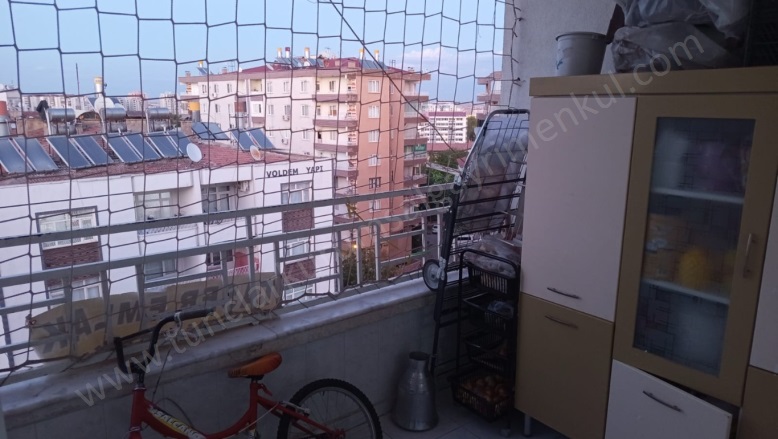 Peyas Mahallesi. Kayapınar Satılık Daire |  3+1 Oda | 180M2 3.280.000Tl  Krediye Uygun  | 7. Kat | Merkezi Isınma | 2 Banyo Resim-3