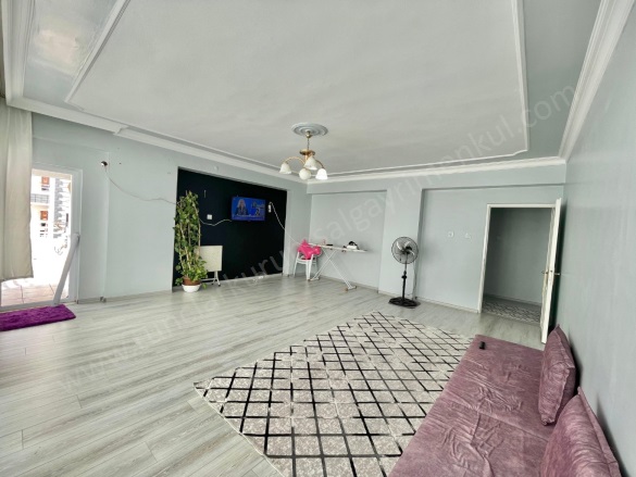 Gaziler Civarı Kayapınar Satılık Daire |  3+1 Oda | 185M2 3.700.000Tl  Krediye Uygun  | 7. Kat Resim-5