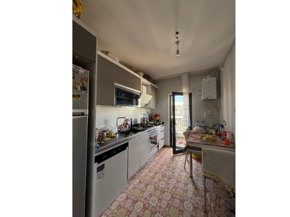 Talaytepe Kayapınar Satılık Daire |  2+1 Oda | 105M2 3.650.000Tl  Krediye Uygun  | 4. Kat | Merkezi Isınma | 1 Banyo Resim-3