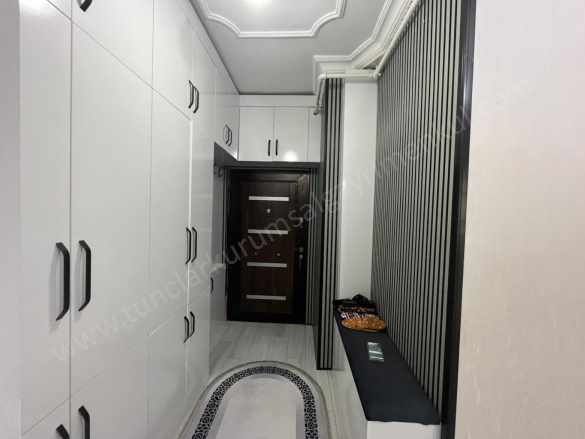 Ceylan Avm Karşısı 3+1 Acil Satılık Daire Kayapınar Civarı