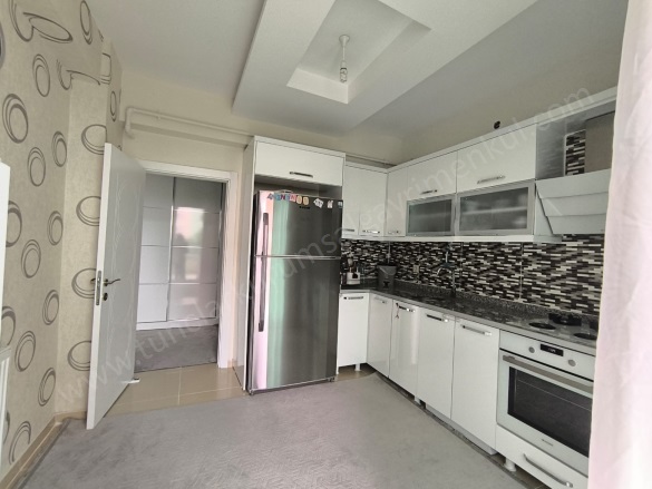 Bağcılar Bağlar Satılık Daire |  2+1 Oda | 95M2 4.050.000Tl  Krediye Uygun  | 2. Kat | Doğalgaz(Kombi) | 1 Banyo Resim-1