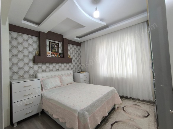 Bağcılar Bağlar Satılık Daire |  2+1 Oda | 95M2 3.950.000Tl  Krediye Uygun  | 2. Kat | Doğalgaz(Kombi) | 1 Banyo Resim-4