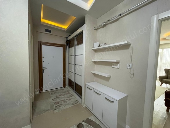 Bağcılar Bağlar Satılık Daire |  3+1 Oda | 165M2 3.675.000Tl  Krediye Uygun  | Giriş Katı | Merkezi Isınma | 2 Banyo Resim-3