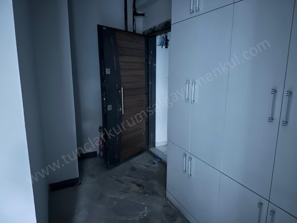 Ofis Civarı Yenişehir Satılık Daire |  1+1 Oda | 55M2 2.200.000Tl  Krediye Uygun  | 2. Kat | Doğalgaz(Kombi) | 1 Banyo | 1 Yatak Odası Resim-4