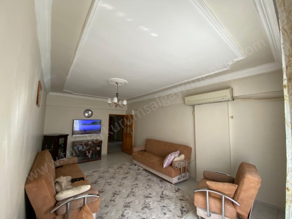 Tesisler Civarı Kayapınar Satılık Daire |  3+1 Oda | 175M2 2.650.000Tl  Krediye Uygun  | 7. Kat | Doğalgaz(Kombi) | 1 Yatak Odası Resim-2