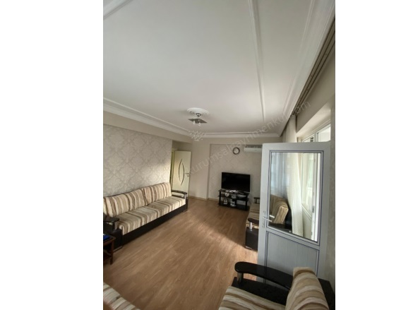 Dünya Kavşağı Civarı Kayapınar Satılık Daire |  4+1 Oda | 230M2 4.100.000Tl  Krediye Uygun  | 2. Kat | Doğalgaz(Kombi) | 2 Banyo | 1 Yatak Odası Resim-4