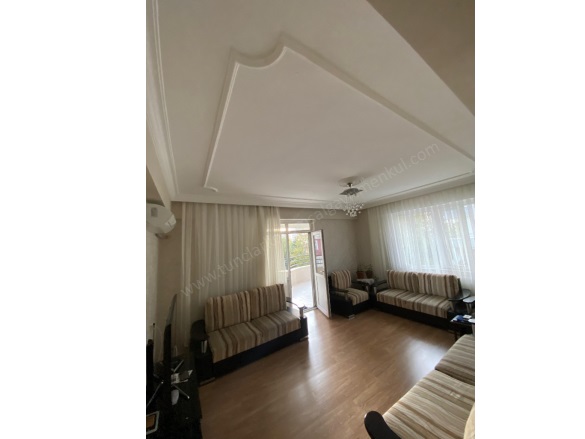 Dünya Kavşağı Civarı Kayapınar Satılık Daire |  4+1 Oda | 230M2 4.100.000Tl  Krediye Uygun  | 2. Kat | Doğalgaz(Kombi) | 2 Banyo | 1 Yatak Odası Resim-5