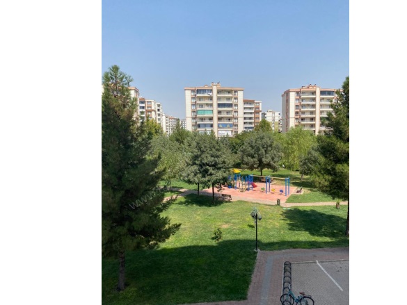 Bağcılar Bağlar Satılık Daire |  3+1 Oda | 180M2 4.750.000Tl | 2. Kat | Doğalgaz(Kombi) | 2 Banyo Resim-5