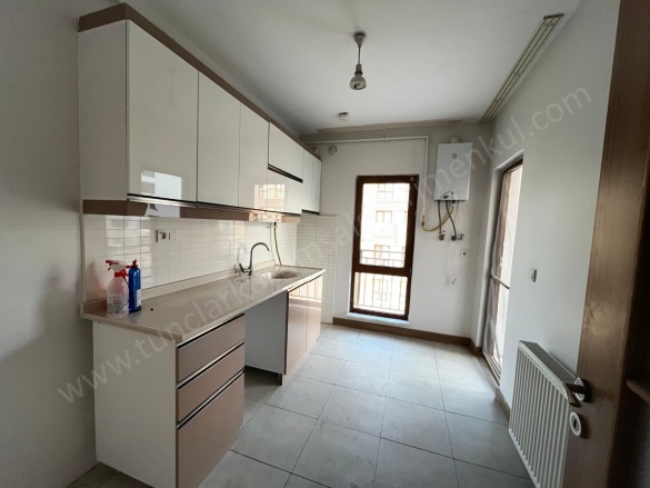  Barış Mh Kayapınar Satılık Daire |  2+1 Oda | 95M2 3.500.000Tl  Krediye Uygun  | 5. Kat | Merkezi Isınma(Pay Ölçer) | 1 Banyo Resim-2