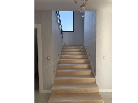 Küçükkadı Mah. Sur Satılık Villa |  5+1 Oda | 400M2 15.500.000Tl  Krediye Uygun  | Dubleks | Yerden Isıtma | 3 Banyo Resim-2