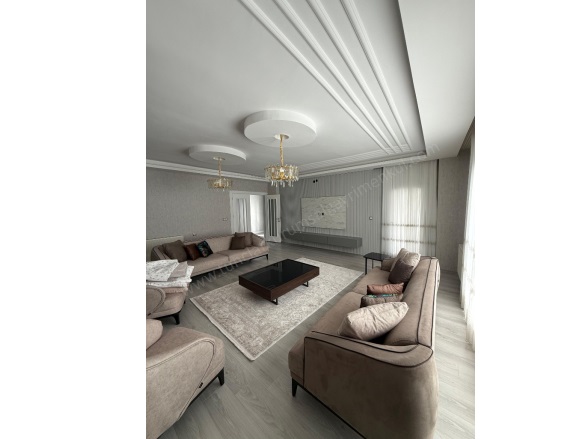 Küçükkadı Mah. Sur Satılık Villa |  5+1 Oda | 400M2 15.500.000Tl  Krediye Uygun  | Dubleks | Yerden Isıtma | 3 Banyo Resim-3