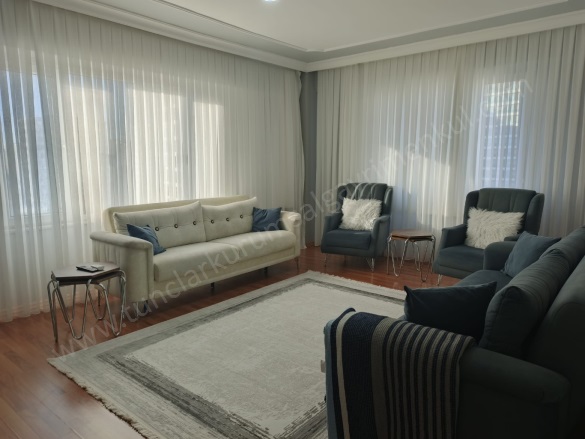 Mezopotamya Mahallesi. Kayapınar Satılık Daire |  3+1 Oda | 165M2 4.330.000Tl  Krediye Uygun  | 8. Kat | Doğalgaz(Kombi) | 2 Banyo Resim-2