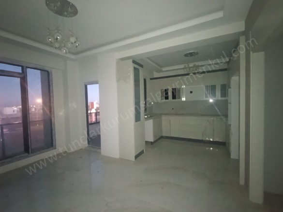 Dökmetaş Yenişehir Satılık Daire |  3.5+1 Oda | 155M2 5.000.000Tl | 2. Kat | Merkezi Isınma | 2 Banyo Resim-5