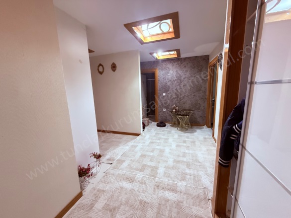 Fırat Mahallesi. Kayapınar Satılık Daire |  1+1 Oda | 115M2 3.450.000Tl  Krediye Uygun  | Yüksek Giriş | Merkezi Isınma(Pay Ölçer) | 1 Banyo | 1 Yatak Odası Resim-3