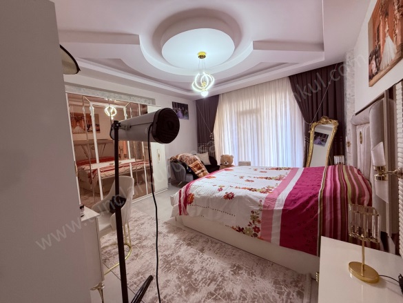 Fırat Mahallesi. Kayapınar Satılık Daire |  1+1 Oda | 115M2 3.450.000Tl  Krediye Uygun  | Yüksek Giriş | Merkezi Isınma(Pay Ölçer) | 1 Banyo | 1 Yatak Odası Resim-4