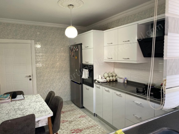 Fırat Mahallesi. Kayapınar Satılık Daire |  3+1 Oda | 170M2 3.600.000Tl  Krediye Uygun  | 5. Kat | Doğalgaz(Kombi) Resim-4