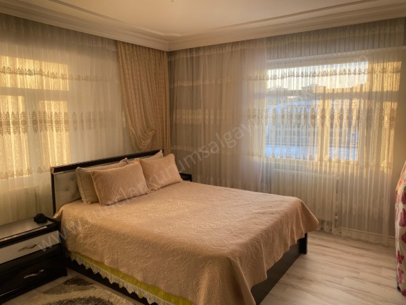 Fırat Mahallesi. Kayapınar Satılık Daire |  3+1 Oda | 170M2 3.600.000Tl  Krediye Uygun  | 5. Kat | Doğalgaz(Kombi) Resim-5