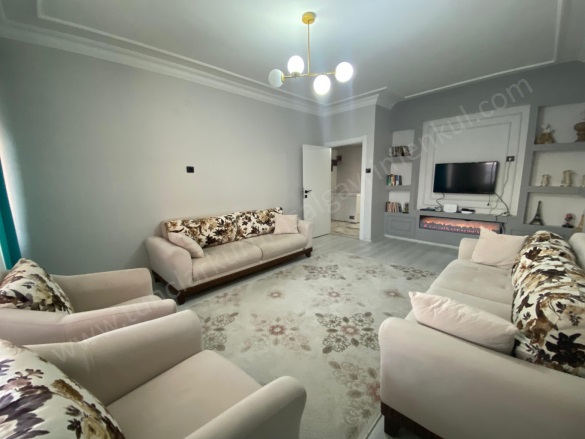 Ceylan Avm Civarı Kayapınar Satılık Daire |  3+1 Oda | 230M2 4.000.000Tl  Krediye Uygun  | 6. Kat | Doğalgaz(Kombi) Resim-5