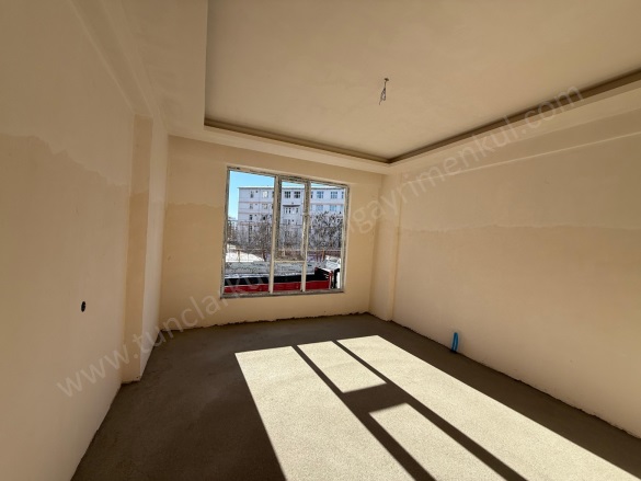 Huzurevleri Civarı Kayapınar Satılık Daire |  2+1 Oda | 100M2 3.600.000Tl  Krediye Uygun  | 4. Kat | Doğalgaz(Kombi) | 1 Banyo Resim-5