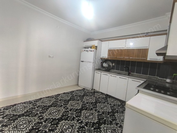 Bağcılar Bağlar Satılık Daire |  3+1 Oda | 150M2 3.480.000Tl  Krediye Uygun  | Yüksek Giriş | 2 Banyo Resim-3