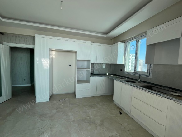 Dökmetaş Yenişehir Satılık Daire |  2+1 Oda | 110M2 3.750.000Tl  Krediye Uygun  | Yüksek Giriş | Doğalgaz(Kombi) | 1 Banyo | 1 Yatak Odası Resim-2