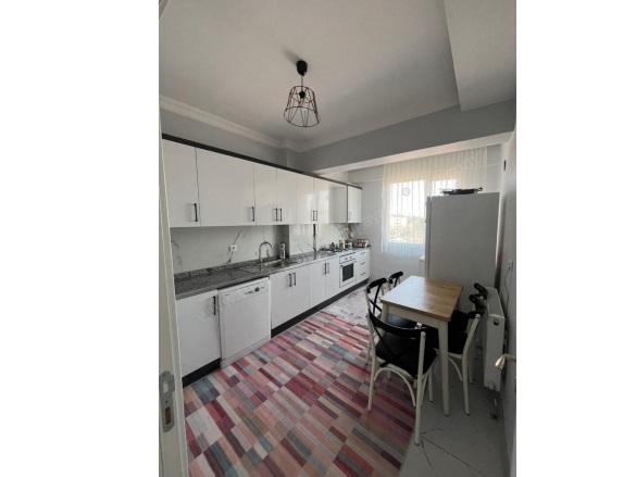  Barış Mh Kayapınar Satılık Daire |  2+1 Oda | 100M2 3.300.000Tl  Krediye Uygun  | 4. Kat | Merkezi Isınma | 1 Banyo Resim-3