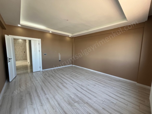 Dönümlü  Yenişehir Kiralık Daire |  2+1 Oda | 110M2 Aylık 23.000Tl | 2. Kat | Doğalgaz(Kombi) Resim-5