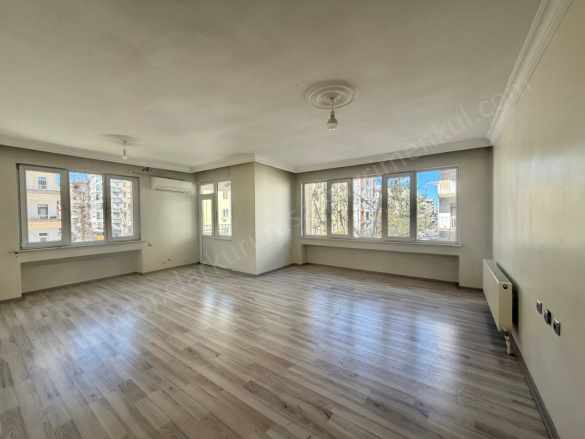 Ofiste Kiralık Daire 3+1 Arakat Fırsat !!! Yenişehir Ofis Civarı