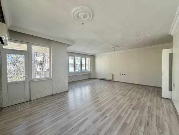 Ofiste Kiralık Daire 3+1 Arakat Fırsat !!! Yenişehir Ofis Civarı