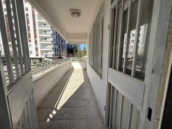 Yeniyolda 3+1 Satılık Daire Diyarbakır Kayapınar Diclekent Civarı