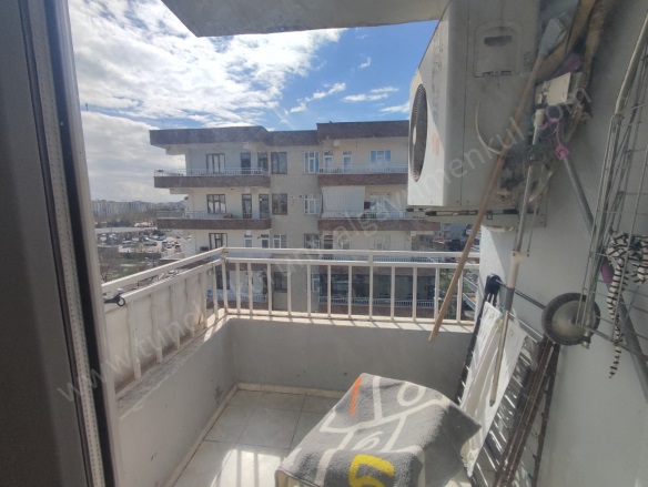 5 Nisan Mh Bağlar Satılık Daire |  3+1 Oda | 170M2 3.000.000Tl  Krediye Uygun  | 7. Kat | Doğalgaz(Kombi) | 1 Banyo Resim-4