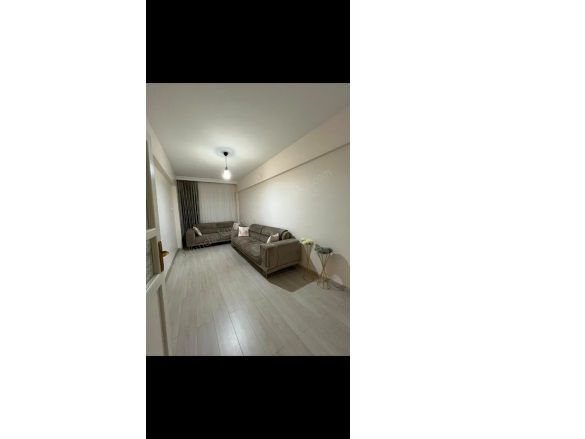 Gaziler Civarı Kayapınar Satılık Daire |  3+1 Oda | 170M2 3.750.000Tl  Krediye Uygun  | 3. Kat | Doğalgaz(Kombi) | 1 Banyo Resim-3