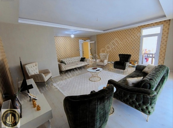 Fırat Mahallesi. Kayapınar Satılık Daire |  4.5+1 Oda | 240M2 5.500.000Tl | 5. Kat | 2 Banyo Resim-2