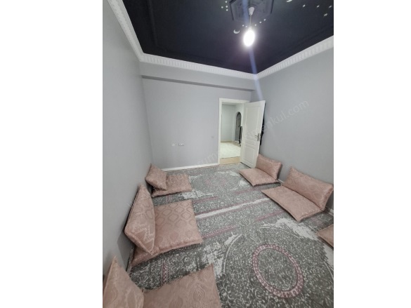 Kent Meydanı Civarı Kayapınar Satılık Daire |  4+1 Oda | 210M2 4.670.000Tl | 1. Kat | Merkezi Isınma | 2 Banyo Resim-4