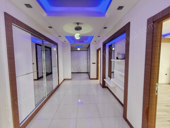 75 Caddesi Civarı Kayapınar Satılık Daire |  4+1 Oda | 240M2 7.650.000Tl | 6. Kat | Merkezi Isınma | 1 Yatak Odası Resim-1