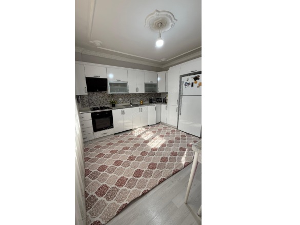 Bağcılar Bağlar Satılık Daire |  3+1 Oda | 185M2 4.650.000Tl  Krediye Uygun  | 6. Kat | Doğalgaz(Kombi) | 2 Banyo Resim-4