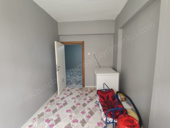 Huzurevleri Civarı Kayapınar Satılık Daire |  3+1 Oda | 160M2 2.430.000Tl | 6. Kat | Doğalgaz(Kombi) | 1 Banyo | 1 Yatak Odası Resim-3