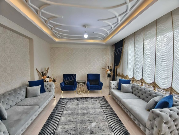 Bağcılar Bağlar Satılık Daire |  3.5+1 Oda | 180M2 5.940.000Tl  Krediye Uygun  | Yüksek Giriş | Doğalgaz(Kombi) Resim-2