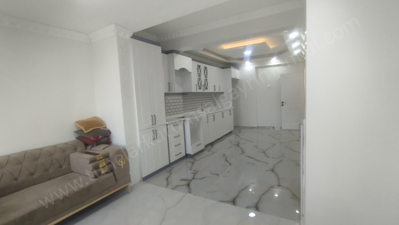 Toptancılar Civarı Bağlar Satılık Villa |  3.5+1 Oda | 250M2 6.850.000Tl  Krediye Uygun  | Dubleks | Doğalgaz(Kombi) | 2 Banyo Resim-2