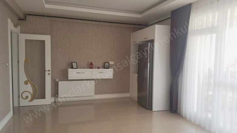 Ceylan Avm Yakınında Satılık Daire Manzaralı 4+1 Kayapınar Fırat Mahallesi