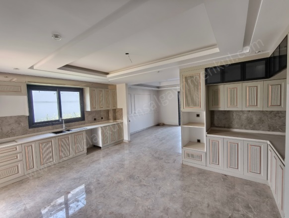 Dönümlü  Yenişehir Satılık Villa |  6+1 Oda | 350M2 16.950.000Tl  Krediye Uygun  | Dubleks | Yerden Isıtma | 3 Banyo | 1 Yatak Odası Resim-3