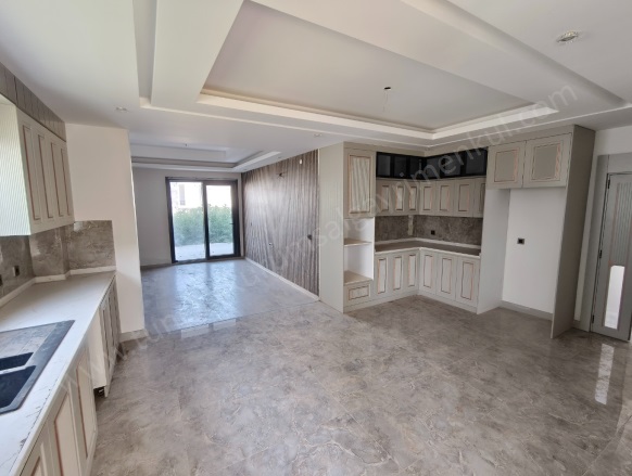 Dönümlü  Yenişehir Satılık Villa |  6+1 Oda | 350M2 16.950.000Tl  Krediye Uygun  | Dubleks | Yerden Isıtma | 3 Banyo | 1 Yatak Odası Resim-4