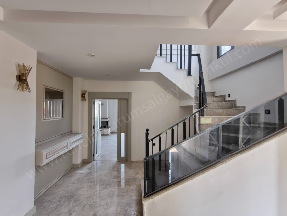 Dönümlü  Yenişehir Satılık Villa |  6+1 Oda | 350M2 16.950.000Tl  Krediye Uygun  | Dubleks | Yerden Isıtma | 3 Banyo | 1 Yatak Odası Resim-5